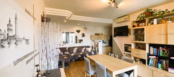 3 rooms Apartment in Brusaporto, Italy No. 259035 10