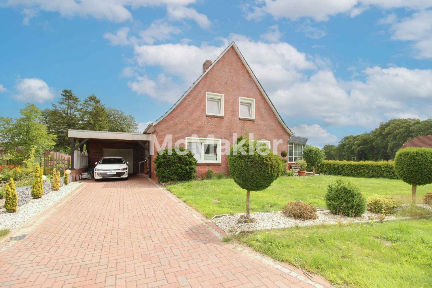 Дом с 3 спальнями в Аурих, Германия № 262523