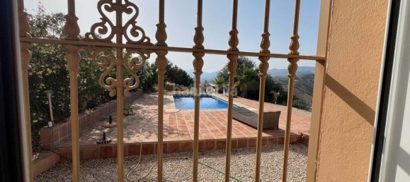 3 Schlafzimmer Haus in Canillas de Aceituno, Spain, Nr. 189686 18