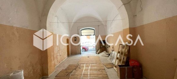 Коммерческая недвижимость 58м² в Бари, Италия № 334715 2