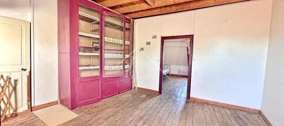 4 bedrooms House in Saint-Pourcain-sur-Sioule, France No. 276065 21