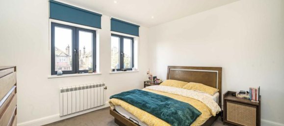 1 bedroom Apartment in Ealing, United Kingdom No. 5792 2