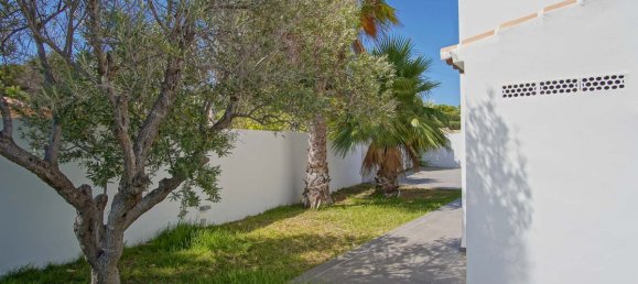 3 bedrooms Villa in Moraira, Spain No. 135369 10