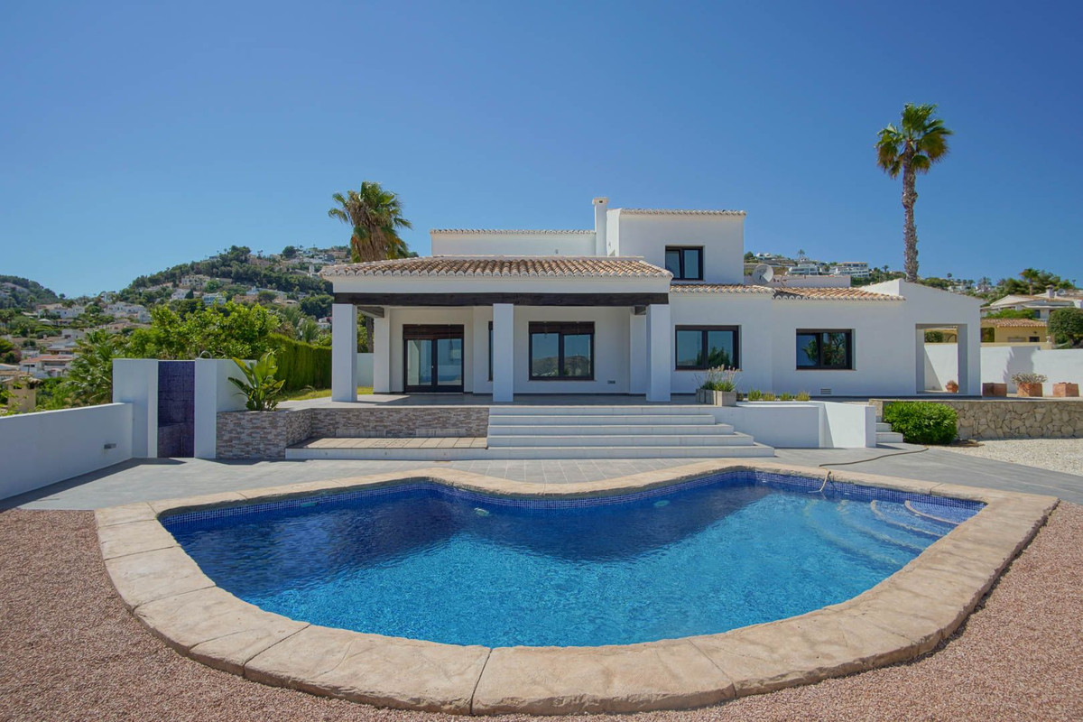 3 bedrooms Villa in Moraira, Spain No. 135369