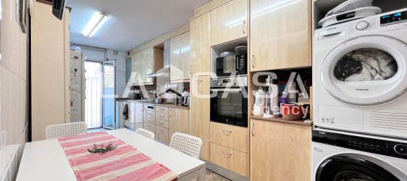 Apartamento de 3 dormitorios en Badalona, Spain No. 134764 7