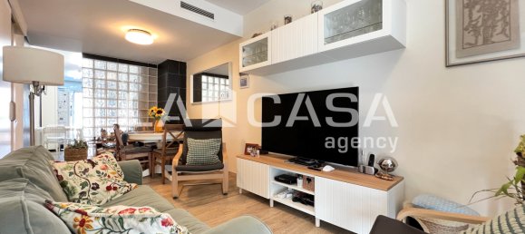 Apartamento de 3 dormitorios en Badalona, Spain No. 134764 3