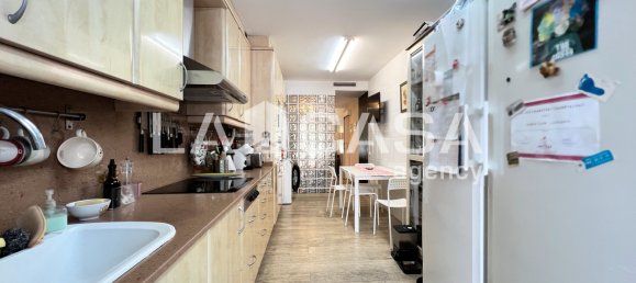 Apartamento de 3 dormitorios en Badalona, Spain No. 134764 9