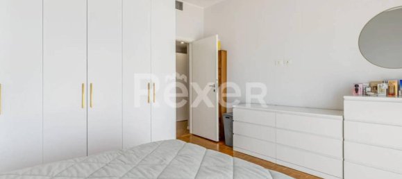 Квартира с 3 комнатами в Корсико, Италия № 36889 13