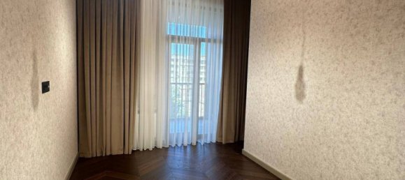 5 bedrooms Apartment in Baku, Azerbaijan No. 1760 2