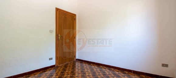 3 Schlafzimmer Wohnung in Chiaramonti, Italy, Nr. 350249 11