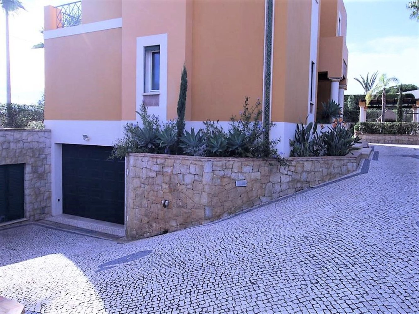 4 غرف نوم منزل في Guia, Portugal رقم 131002