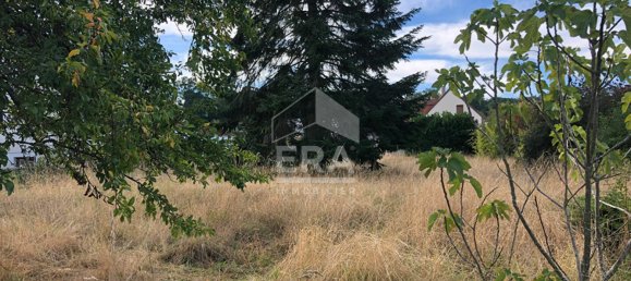  Land in Saint-Gobain, France No. 82755 3