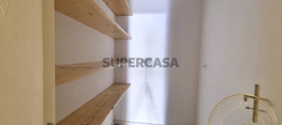 61m² Commercial property in Corroios, Portugal No. 163129 4