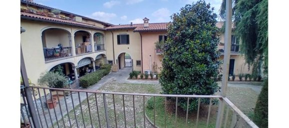 2 rooms Apartment in Bergamo, Italy No. 350029 6