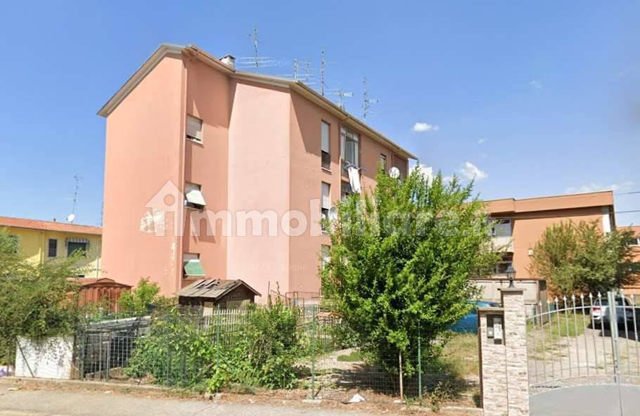 Apartamento de 3 dormitorios en Lonate Pozzolo, Italy No. 179673