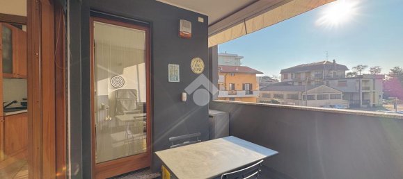 3-salle Appartement à Lissone, Italy No. 2303 13