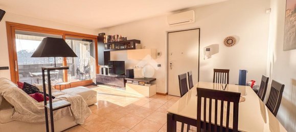 3-salle Appartement à Lissone, Italy No. 2303 9