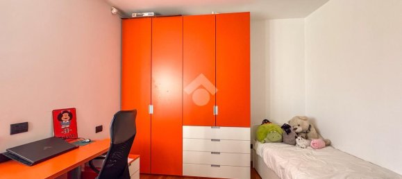 3-salle Appartement à Lissone, Italy No. 2303 31