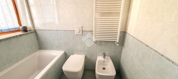 3-salle Appartement à Lissone, Italy No. 2303 44