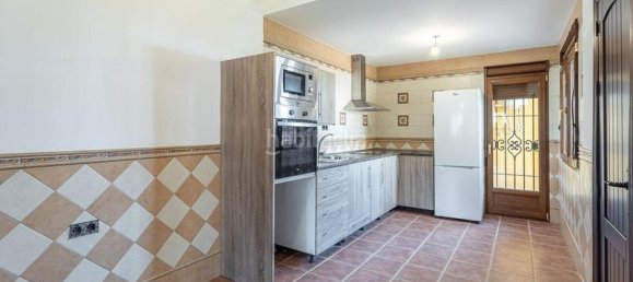 4 bedrooms Apartment in Granada, Spain No. 163996 17