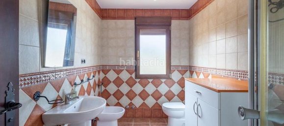 4 bedrooms Apartment in Granada, Spain No. 163996 40