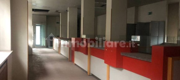 3-Zimmer Gewerbliche Immobilie in Turin, Italy, Nr. 73648 13