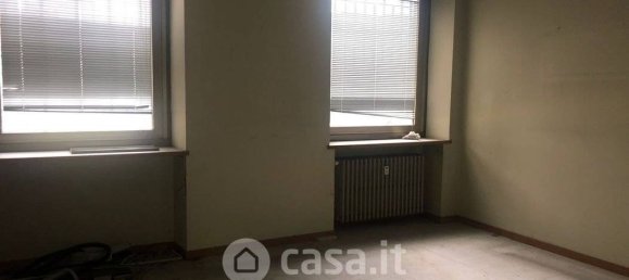 3-Zimmer Gewerbliche Immobilie in Turin, Italy, Nr. 73648 24
