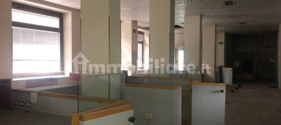 3-Zimmer Gewerbliche Immobilie in Turin, Italy, Nr. 73648 8