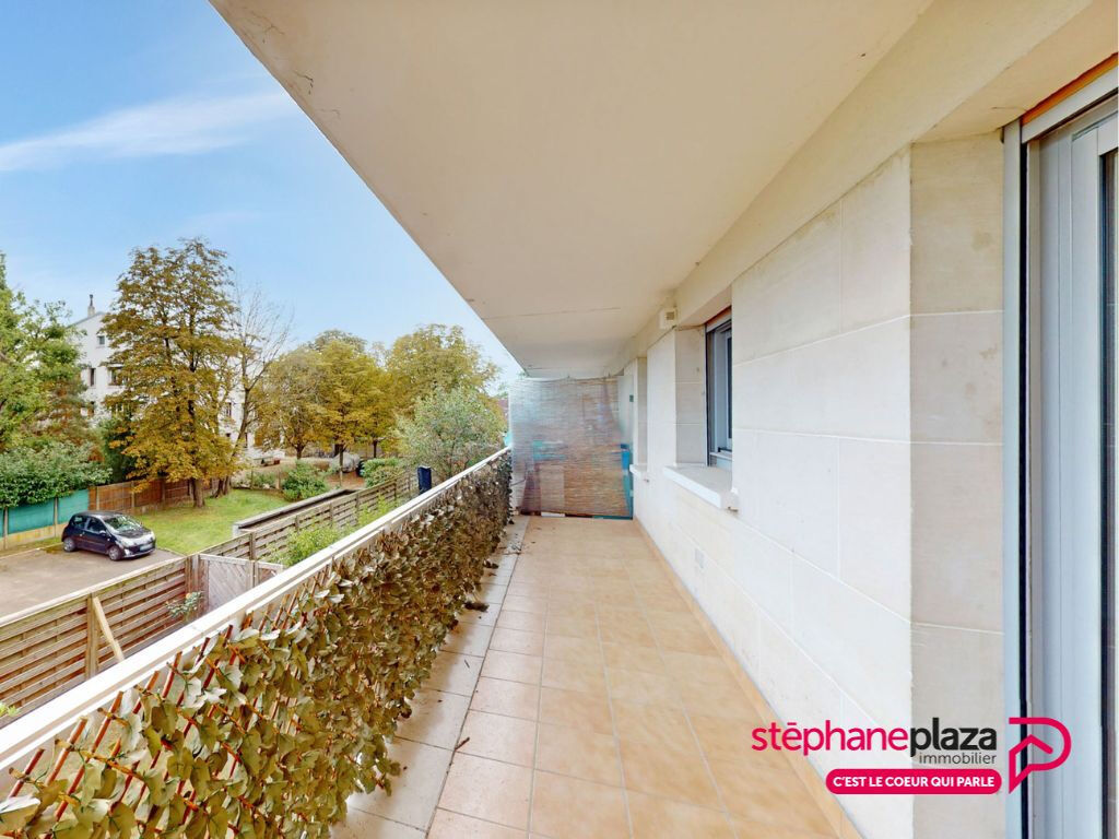 Apartamento de 3 dormitorios en Maisons-Laffitte, France No. 181203