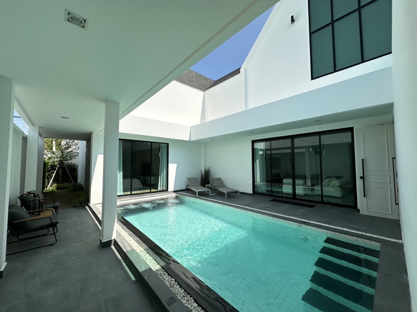 3 bedrooms Villa in Pattaya, Thailand No. 26468