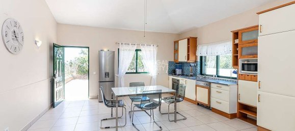 4 bedrooms House in Loule, Portugal No. 131015 9