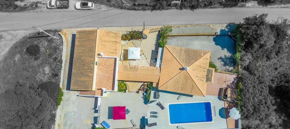 4 bedrooms House in Loule, Portugal No. 131015 3