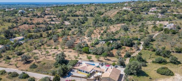 4 bedrooms House in Loule, Portugal No. 131015 19