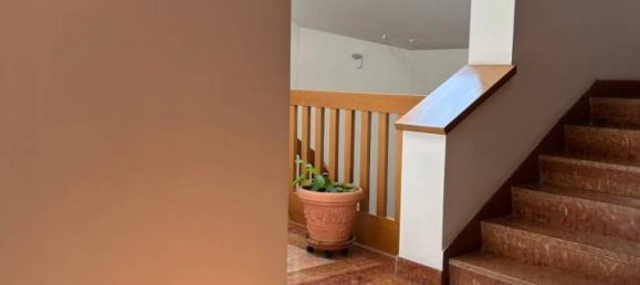 4 rooms Apartment in Bologna, Italy No. 35267 2