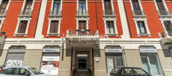 1 bedroom Apartment in Milan, Italy No. 282651 24