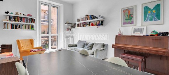 1 bedroom Apartment in Milan, Italy No. 282651 8