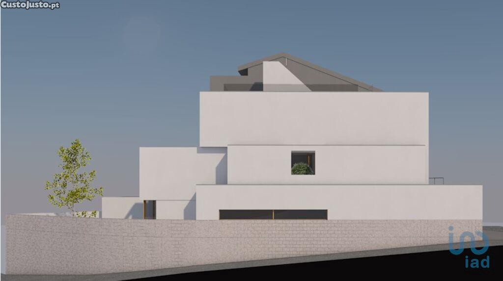 4 bedrooms Villa in Porto, Portugal No. 143118