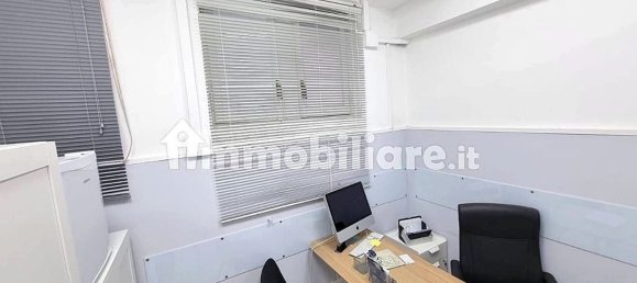 80m² Commercial property in Rome, Italy No. 46801 2