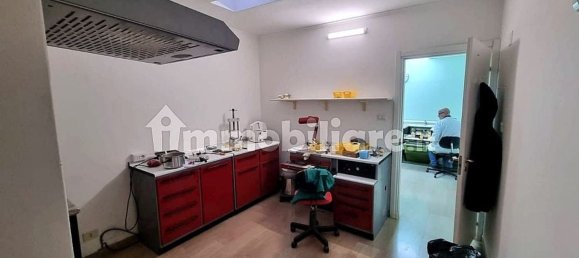 80m² Commercial property in Rome, Italy No. 46801 9