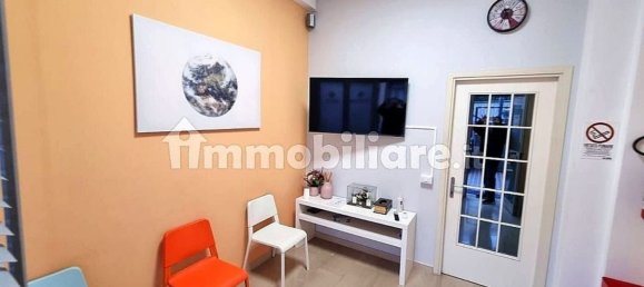 80m² Commercial property in Rome, Italy No. 46801 5