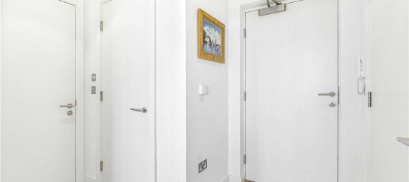 Apartamento de 1 dormitorio en Surrey, United Kingdom No. 8598 6