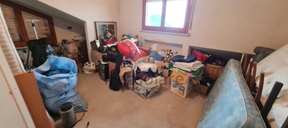 Casa de 10 divisões em Mombaroccio, Italy N.º 89953 28