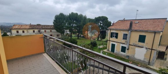 Casa de 10 divisões em Mombaroccio, Italy N.º 89953 19