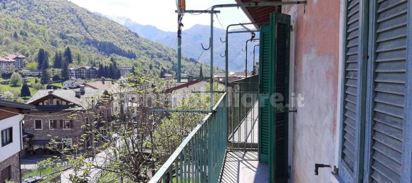 4 bedrooms House in Casargo, Italy No. 283825 2