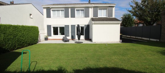 5 bedrooms House in Phalempin, France No. 233899 2