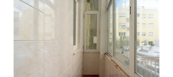 281m² Building in Lisbon, Portugal No. 122566 20