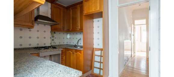 281m² Building in Lisbon, Portugal No. 122566 19