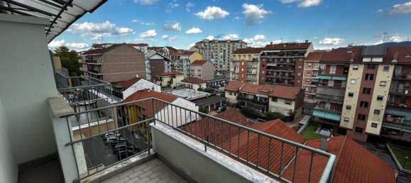 1 bedroom Apartment in Turin, Italy No. 328961 3