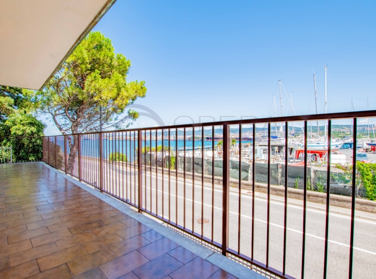 3 bedrooms Apartment in Trieste, Italy No. 310480