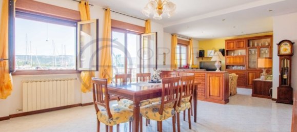 3 bedrooms Apartment in Trieste, Italy No. 310480 4